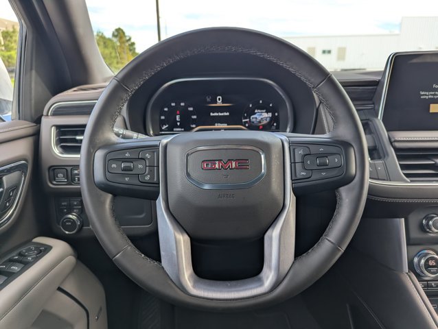 Used 2023 GMC Yukon SLT w/ SLT Premium Package AWD/4WD image 15