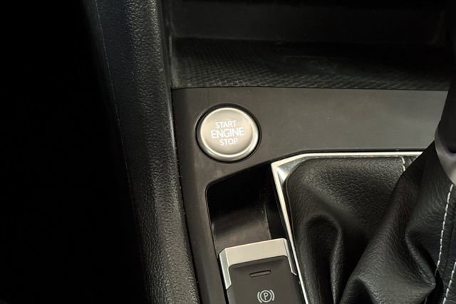 Certified 2022 Volkswagen Taos SE image 27