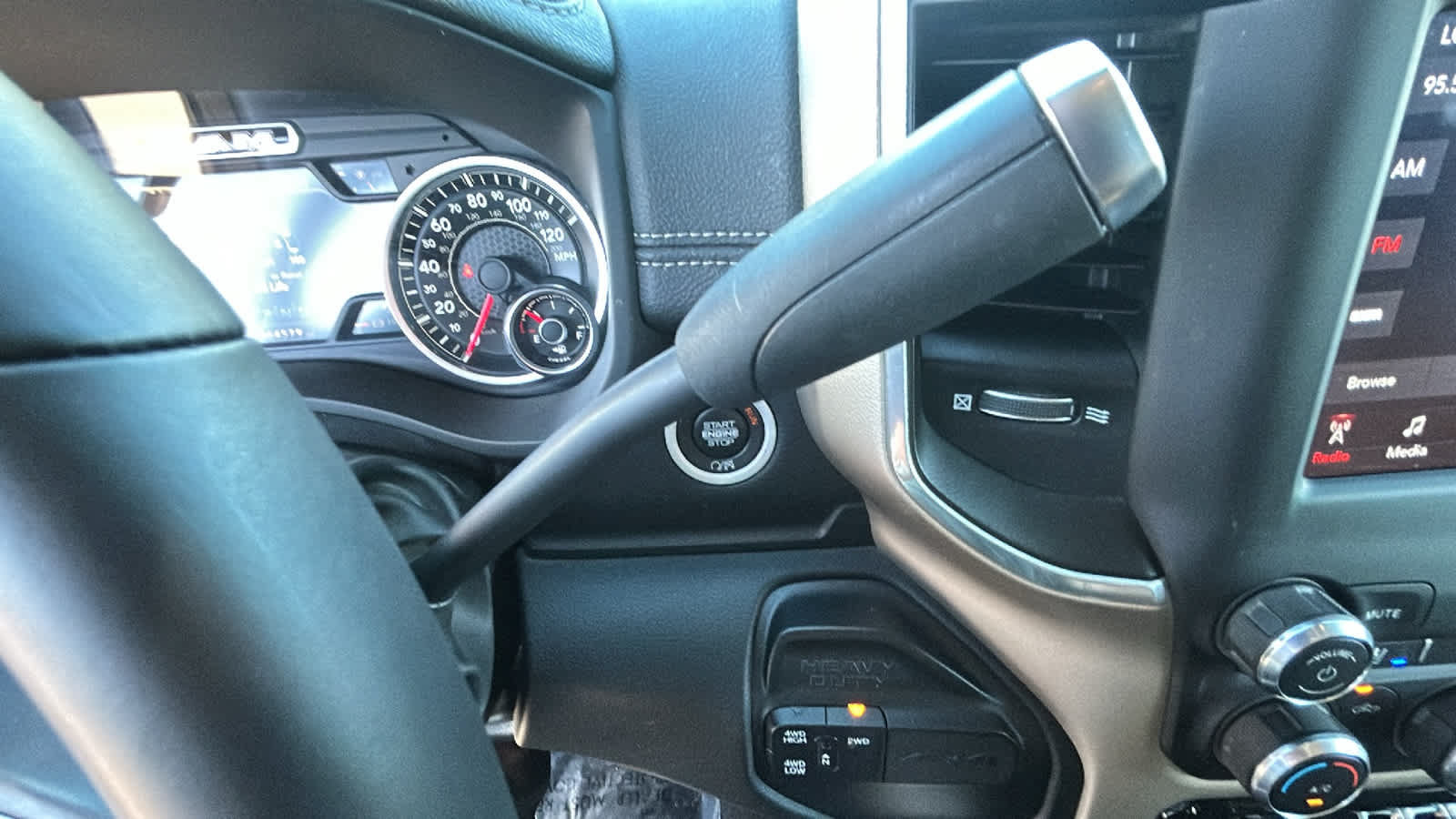 Used 2020 RAM 2500 Laramie AWD/4WD image 13
