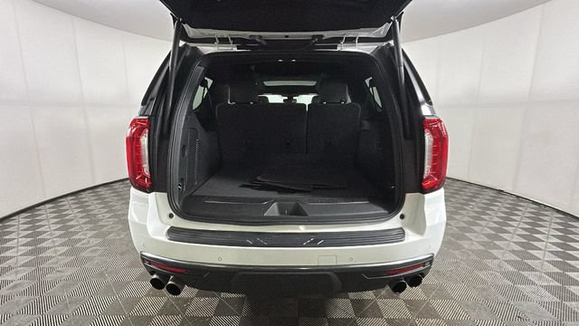 Used 2022 GMC Yukon XL AT4 AWD/4WD image 27
