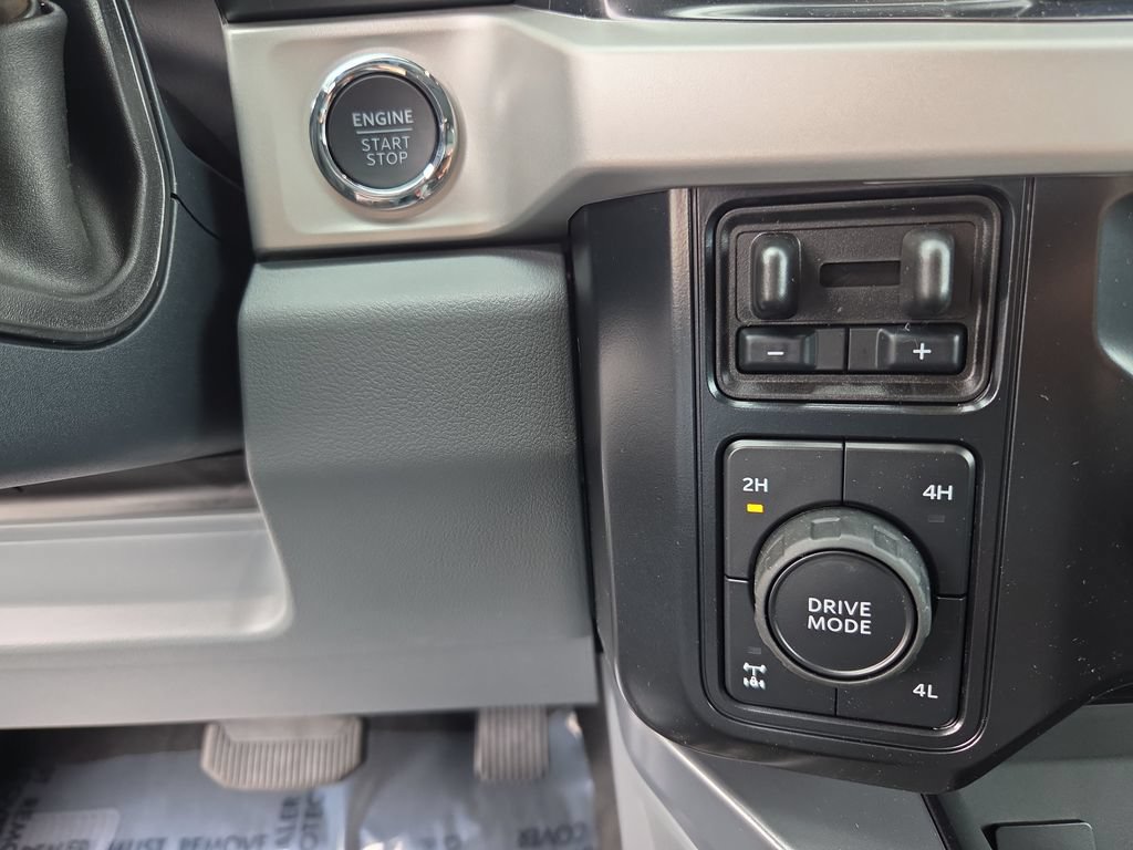 New 2026 Ford F250 XLT w/ XLT Premium Package AWD/4WD image 29