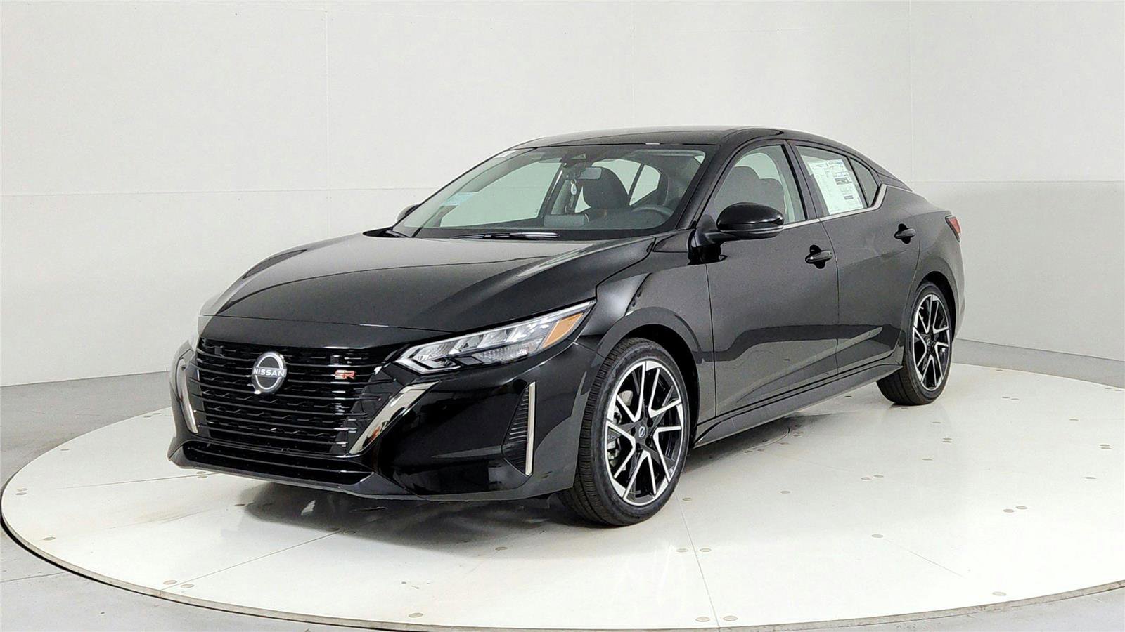 Used 2024 Nissan Sentra SR w/ Trunk Package FWD image 14