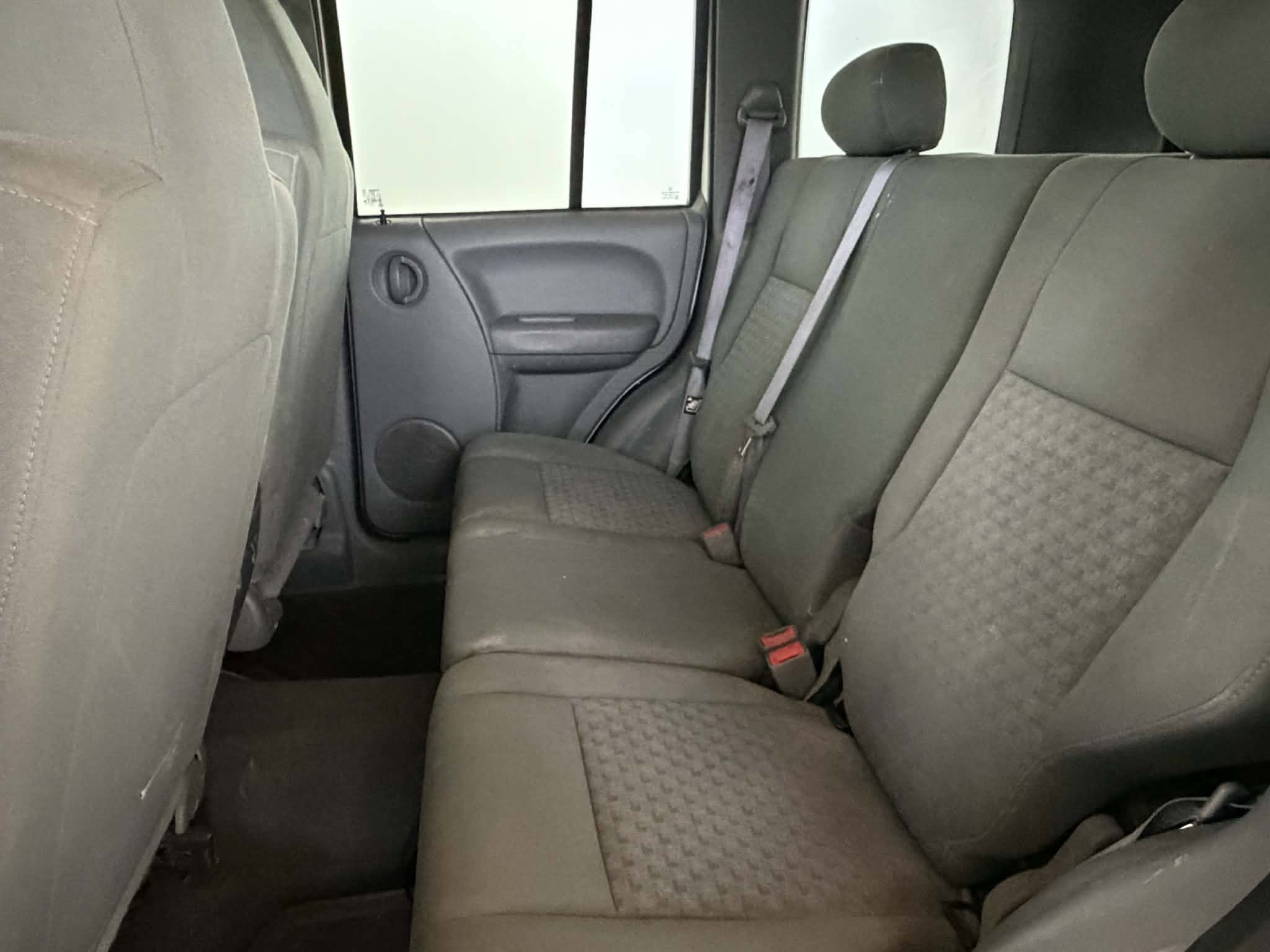Used 2006 Jeep Liberty Sport AWD/4WD image 22