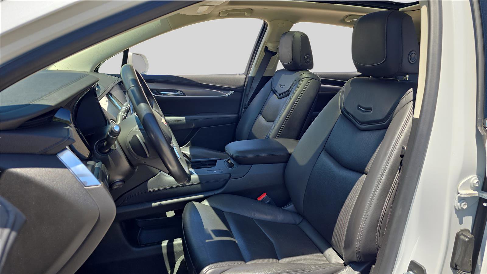 Used 2019 Cadillac XT5 Luxury FWD image 11
