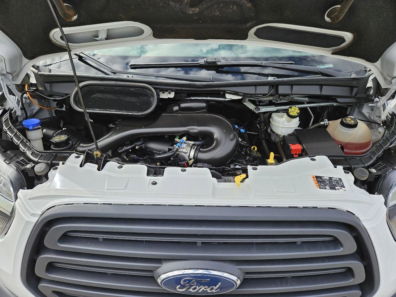 Used 2018 Ford Transit 350 XL image 43