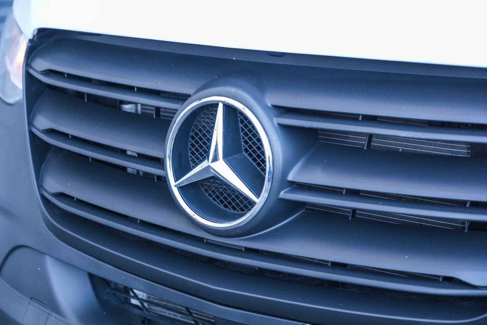 Used 2023 Mercedes-Benz Sprinter 3500 w/ Acoustic Package image 16