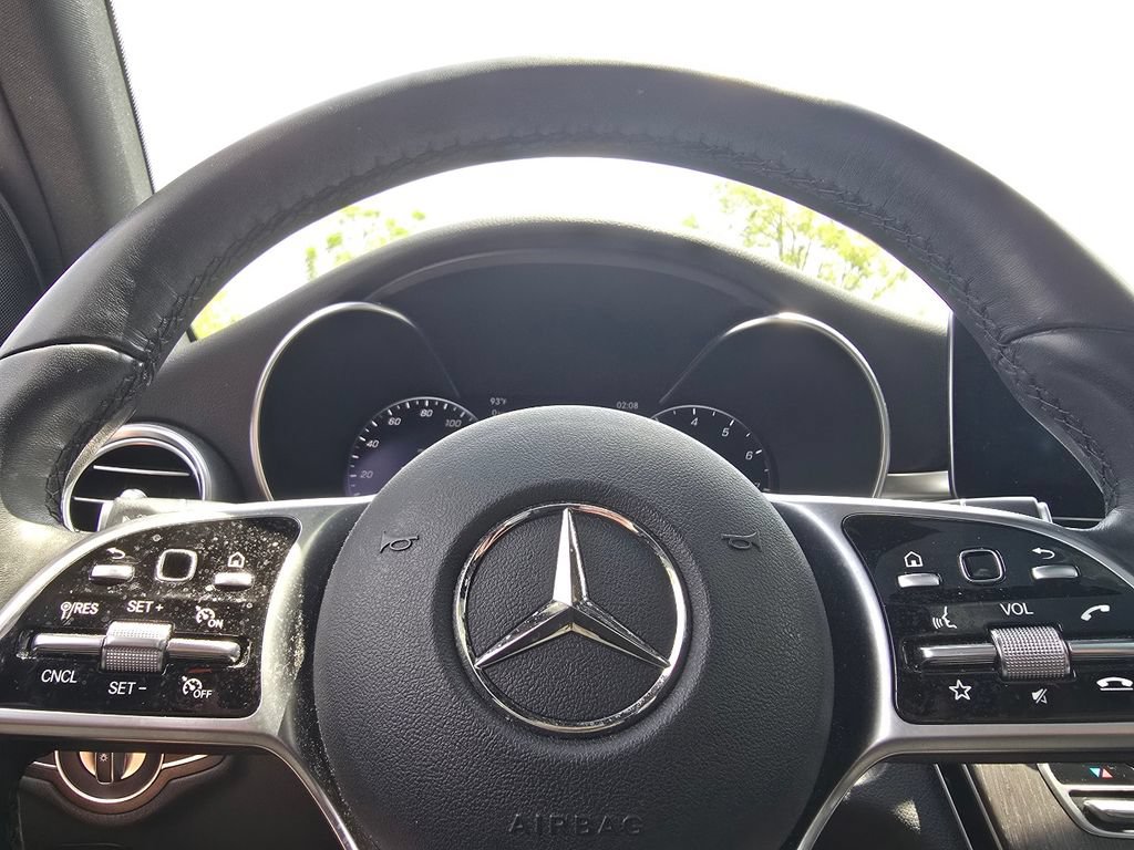 Used 2022 Mercedes-Benz GLC 300 4MATIC image 31