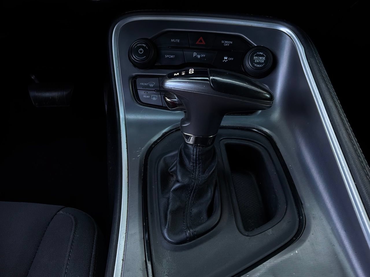 Used 2019 Dodge Challenger R/T w/ Driver Convenience Group RWD image 25