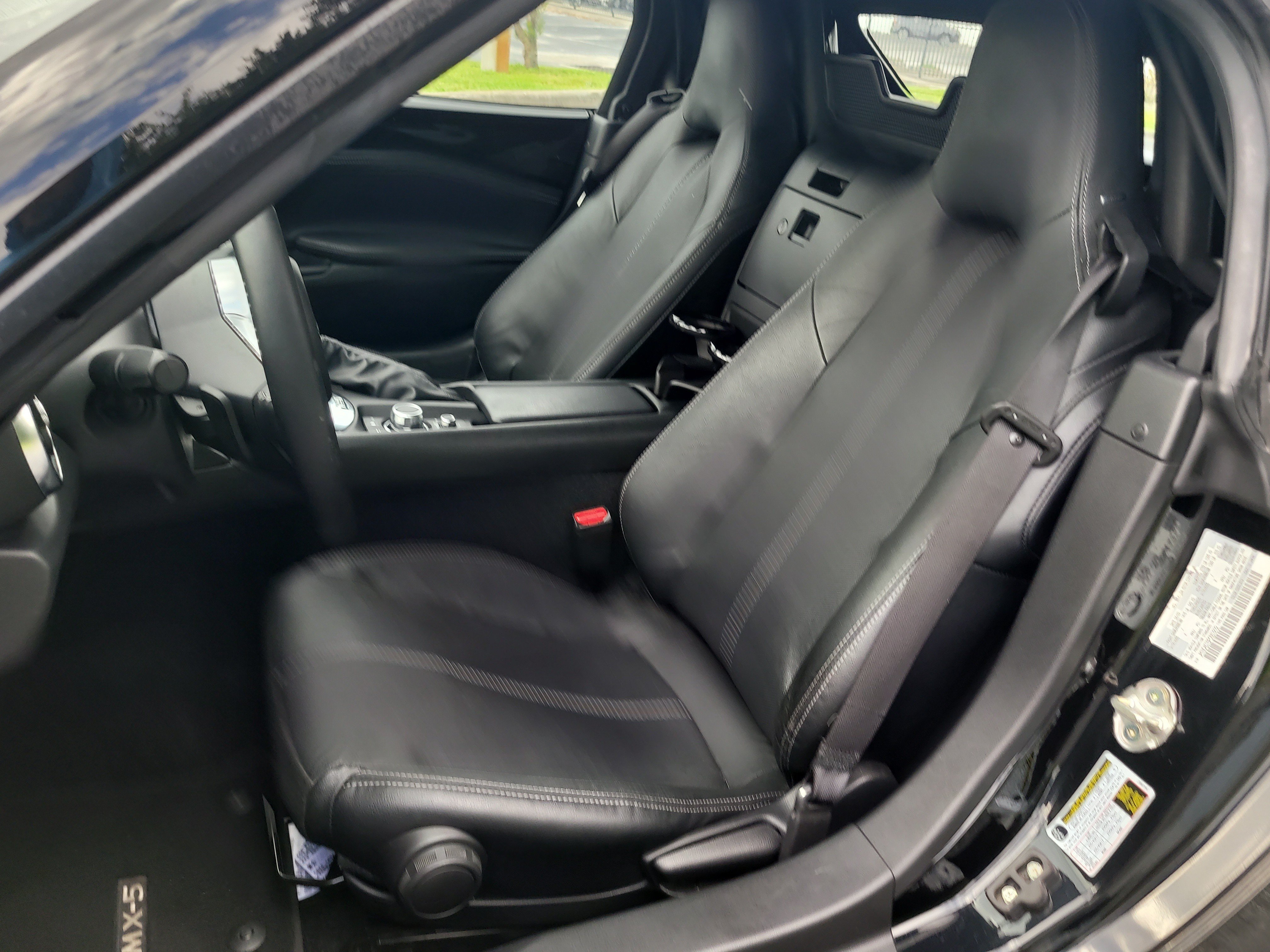 Used 2023 MAZDA MX-5 Miata Grand Touring RWD image 16