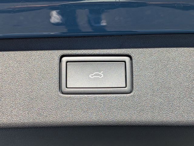 New 2026 Volkswagen Tiguan SE image 30