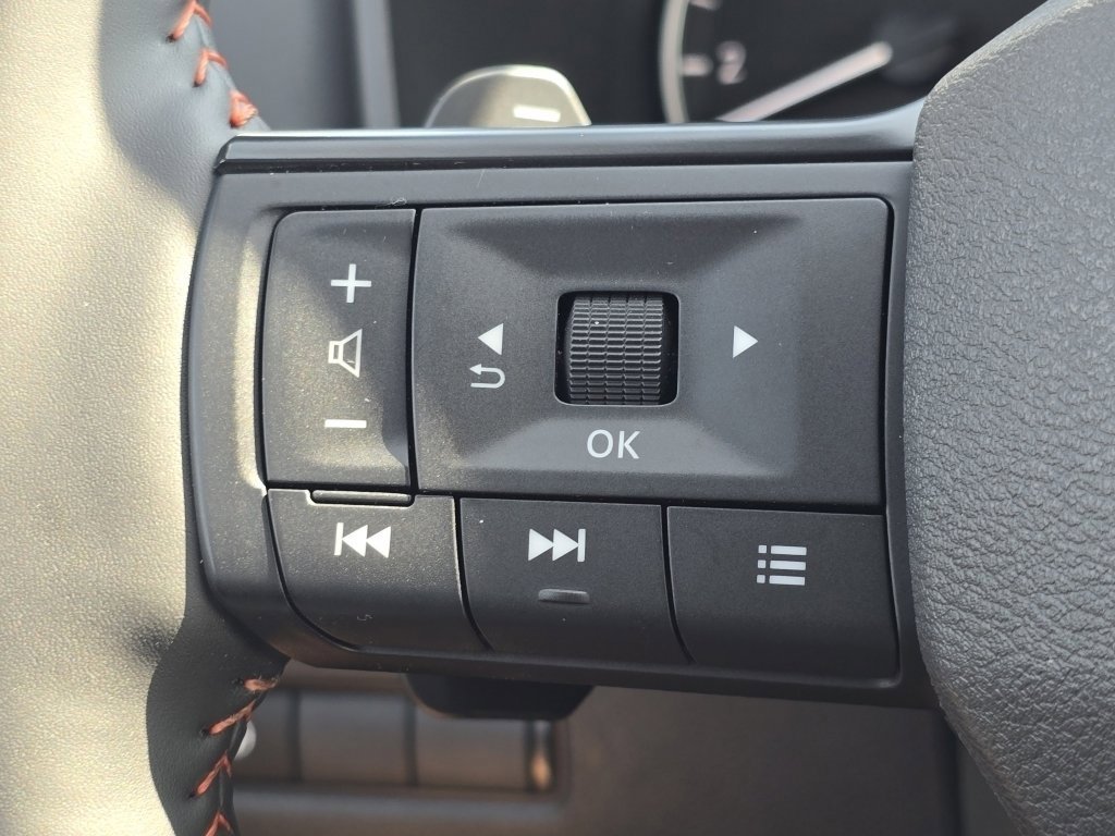 Used 2025 Nissan Rogue SV w/ Rock Creek Premium Package image 26