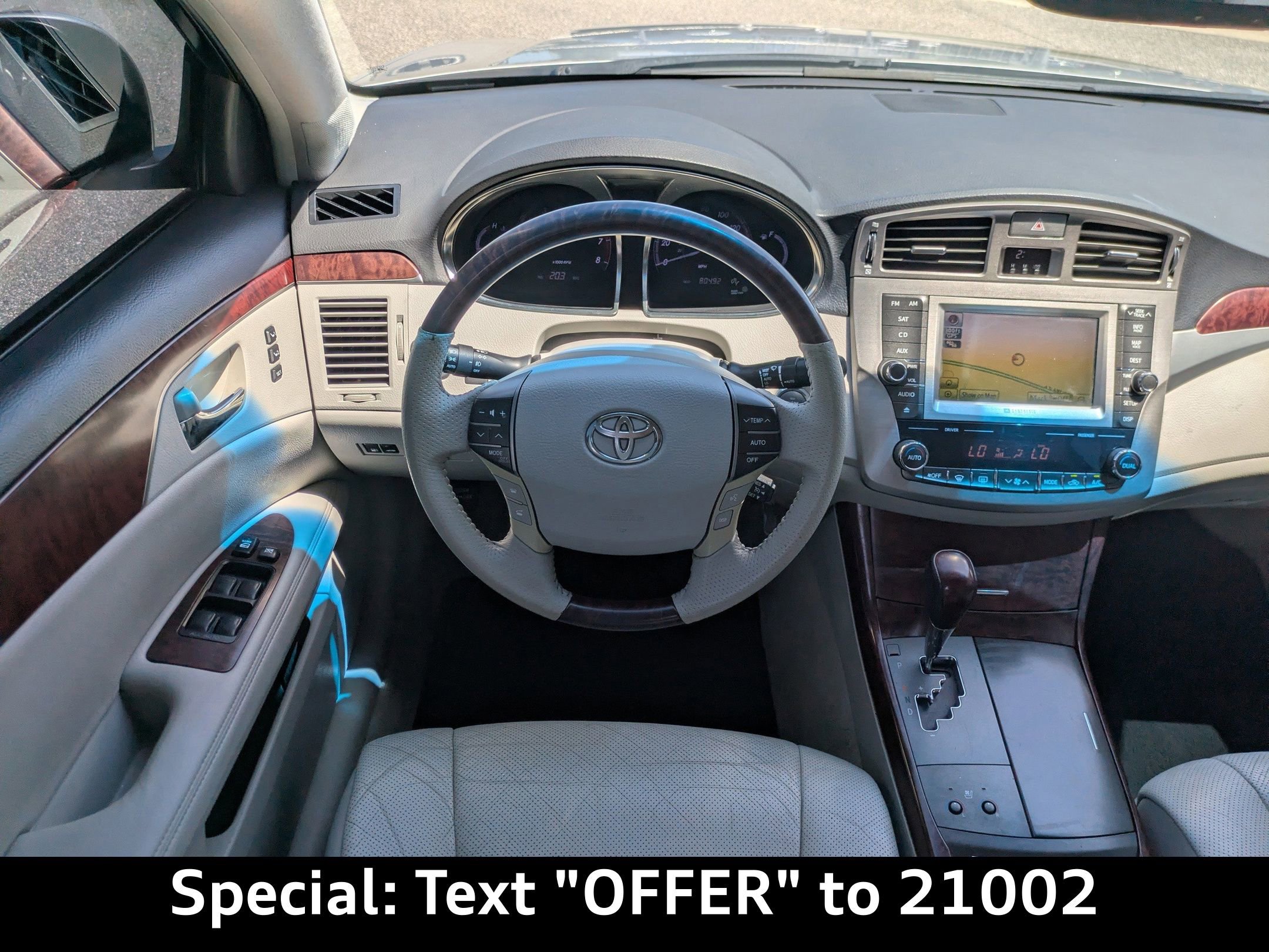 Used 2012 Toyota Avalon Limited image 14