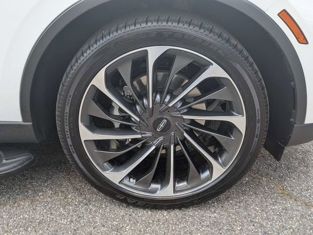 Used 2025 Lincoln Aviator Reserve image 13