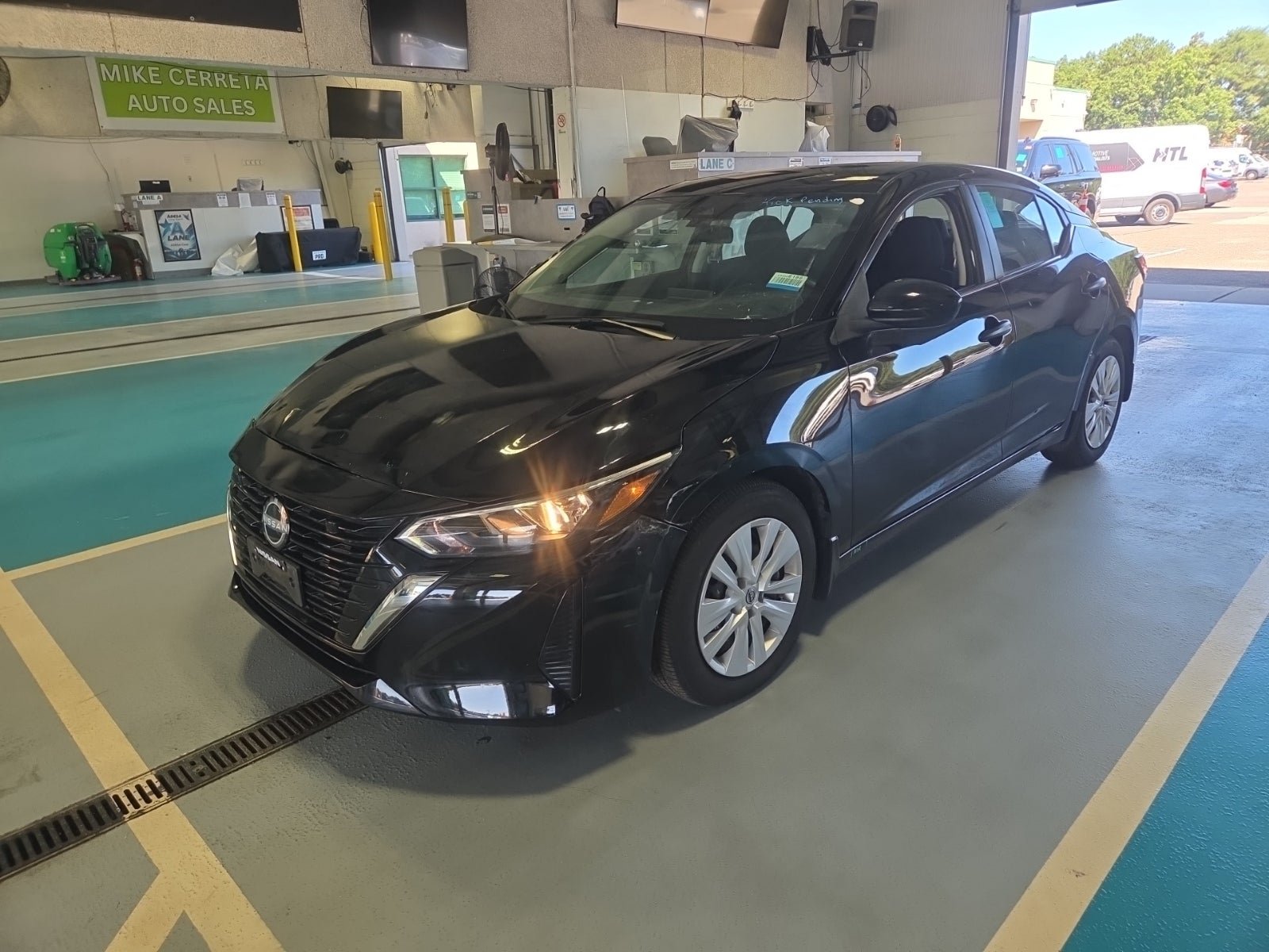 Used 2024 Nissan Sentra S FWD image 2
