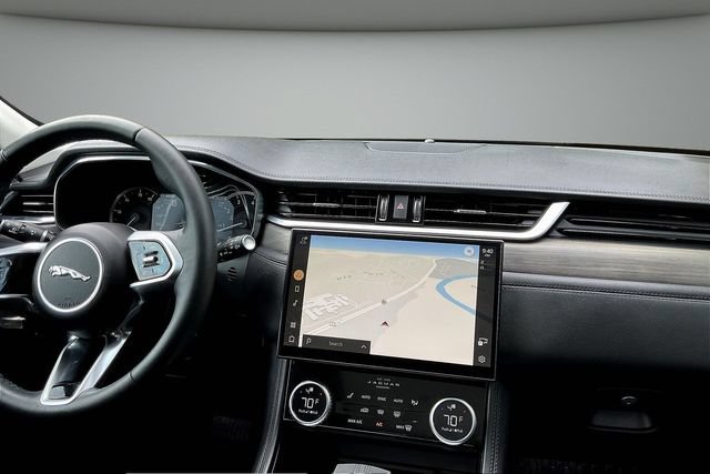 Used 2023 Jaguar F-PACE S AWD/4WD image 11