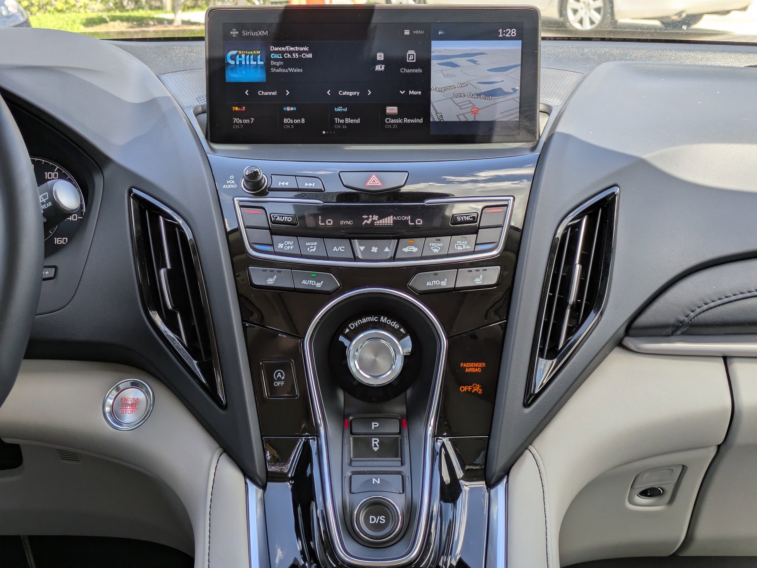 Used 2025 Acura RDX SH-AWD w/ Technology Package image 14