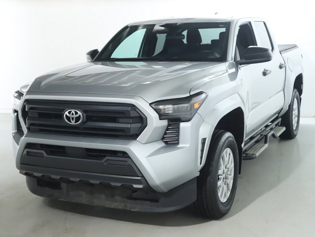 Used 2024 Toyota Tacoma SR image 4