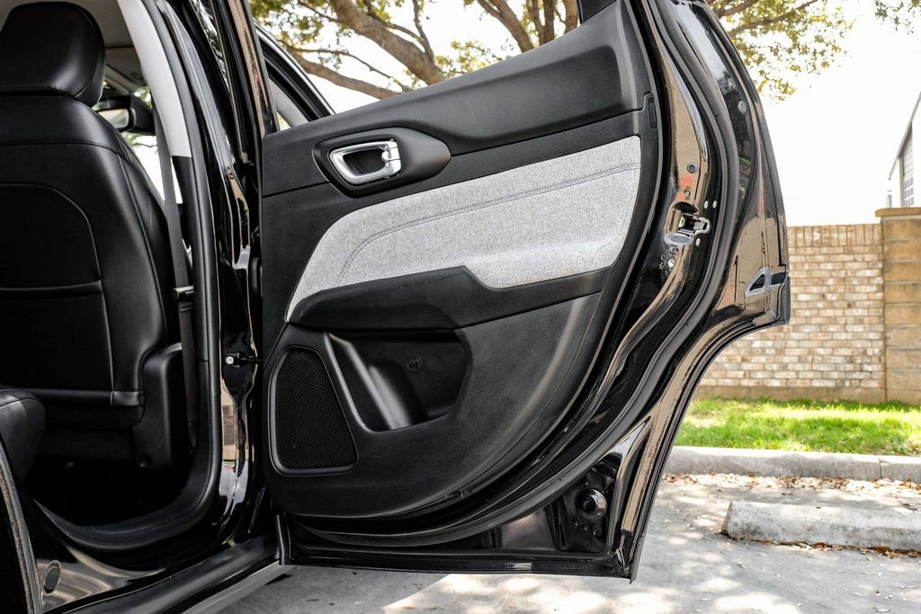 Used 2022 Jeep Compass Latitude image 55