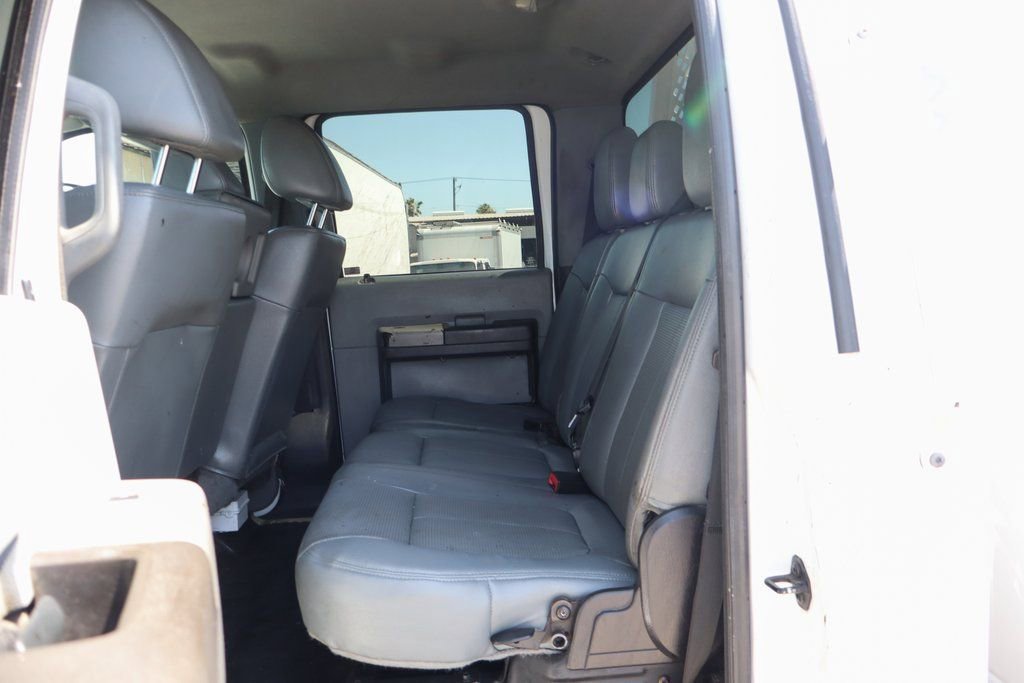 Used 2016 Ford F650 2WD Crew Cab Super Duty image 32