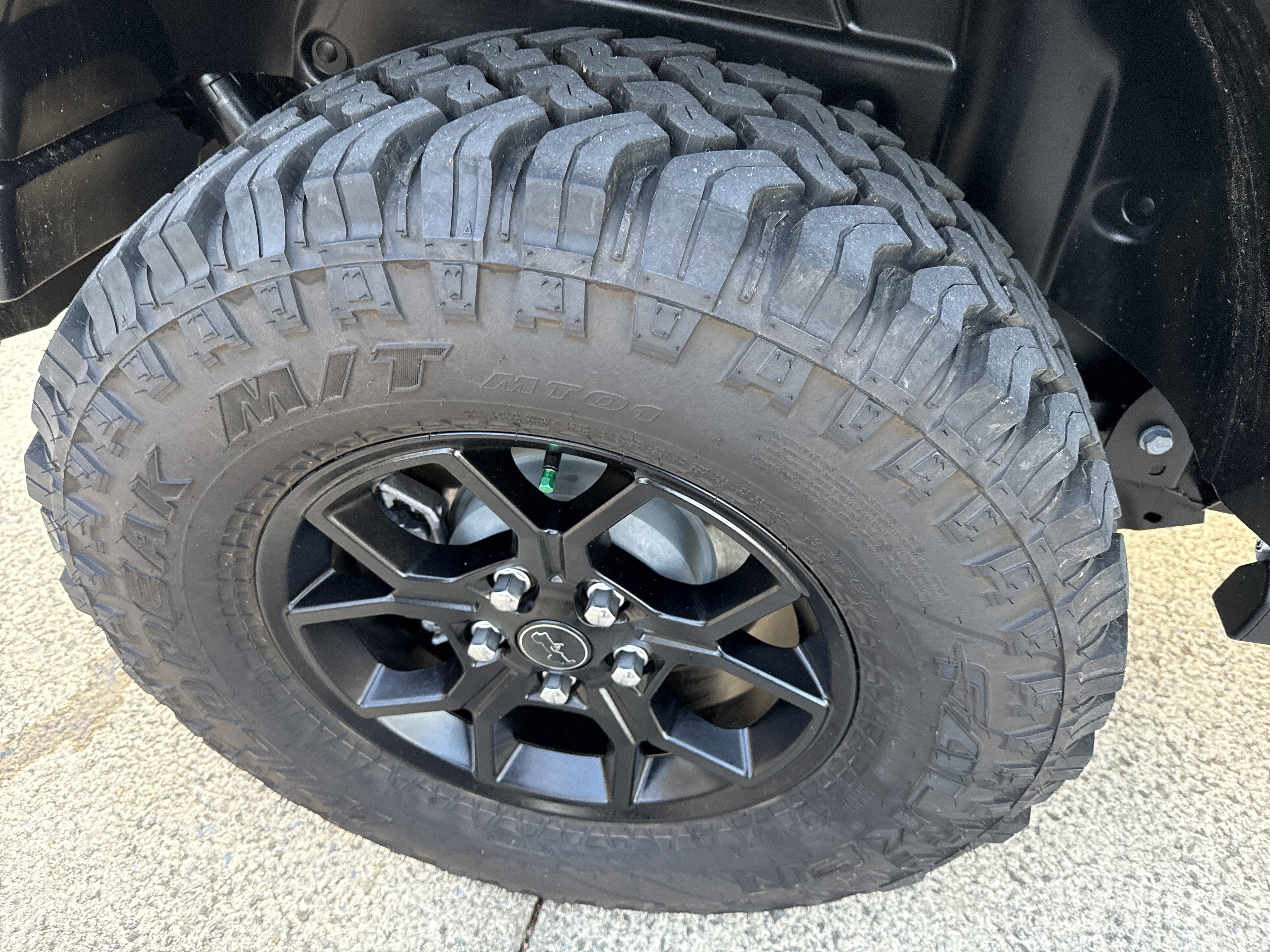 Used 2025 Jeep Wrangler Willys image 19