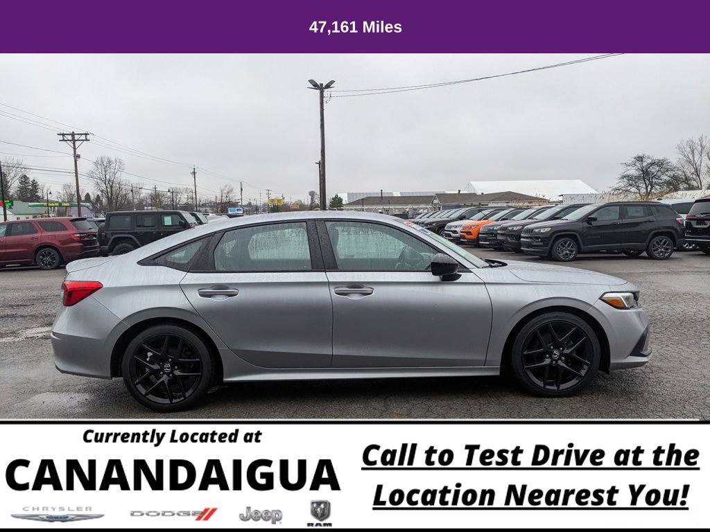 Used 2023 Honda Civic Sport image 2