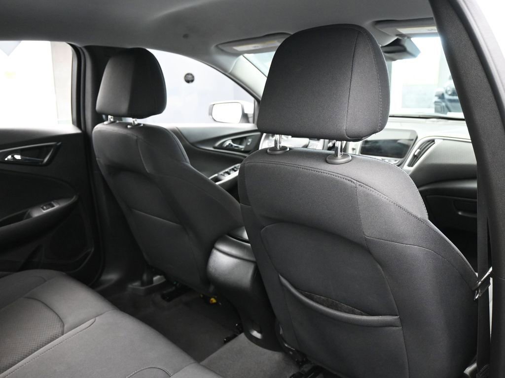 Used 2024 Chevrolet Malibu LS image 35