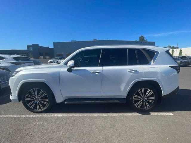 Certified 2025 Lexus LX 600 4WD w/ Accessory Package (Z1) image 2