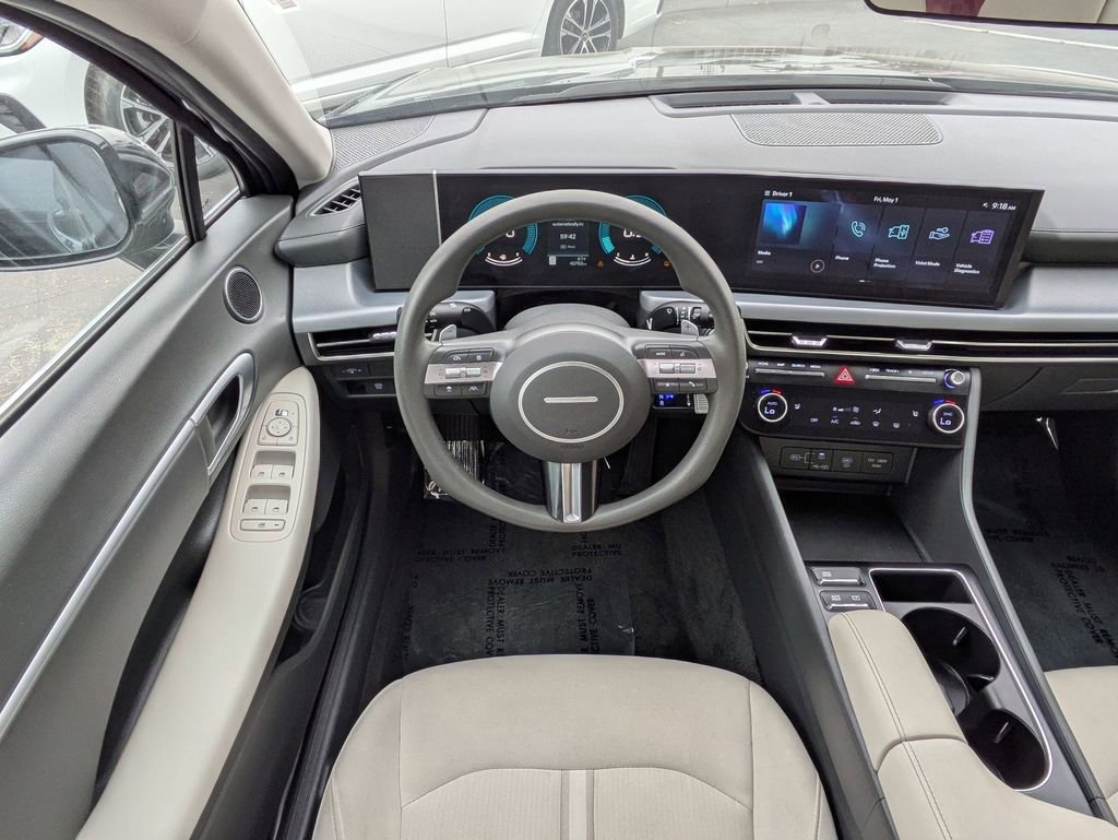 Used 2025 Hyundai Sonata SEL FWD image 28