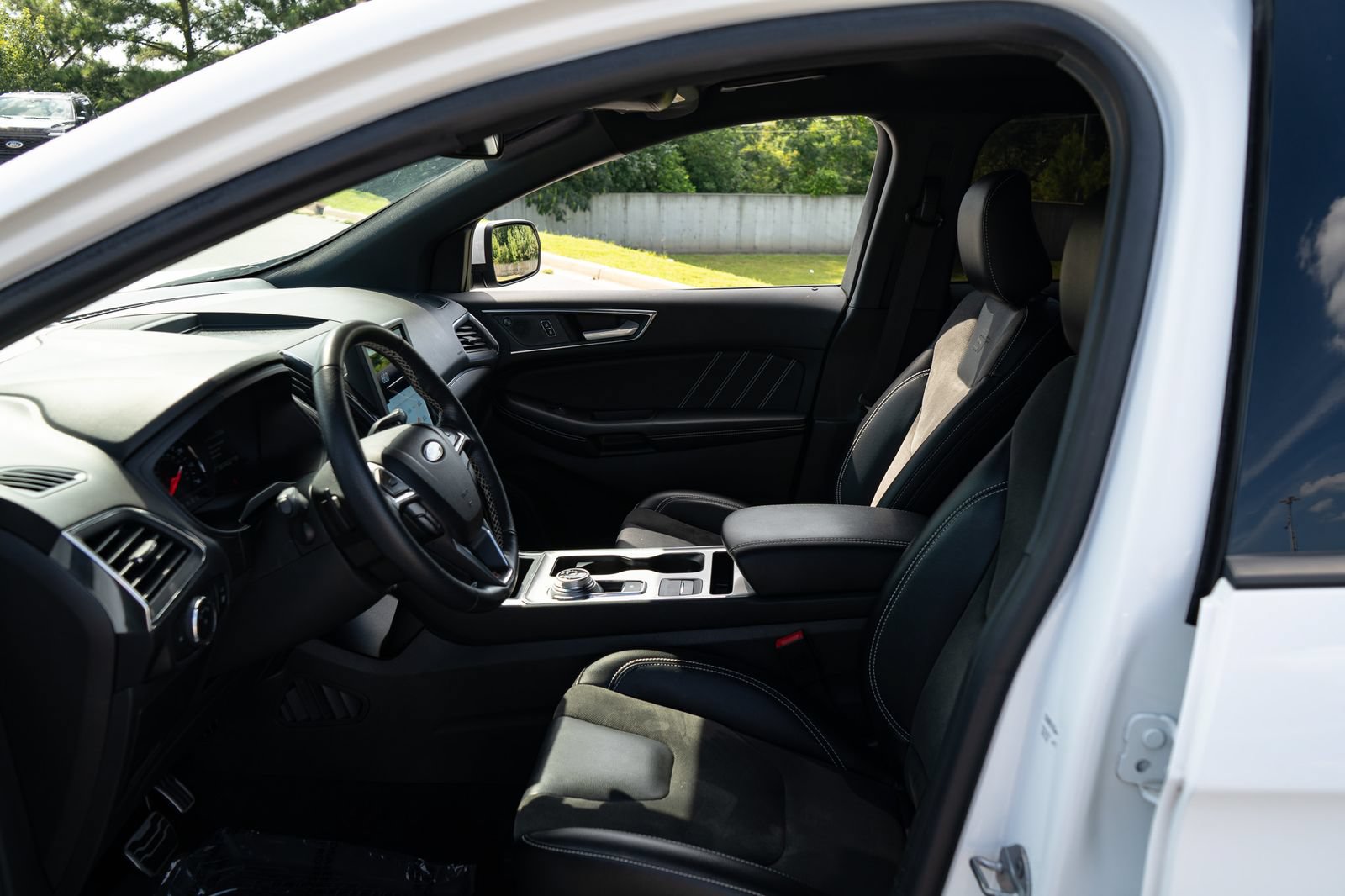 Used 2023 Ford Edge ST AWD/4WD image 14