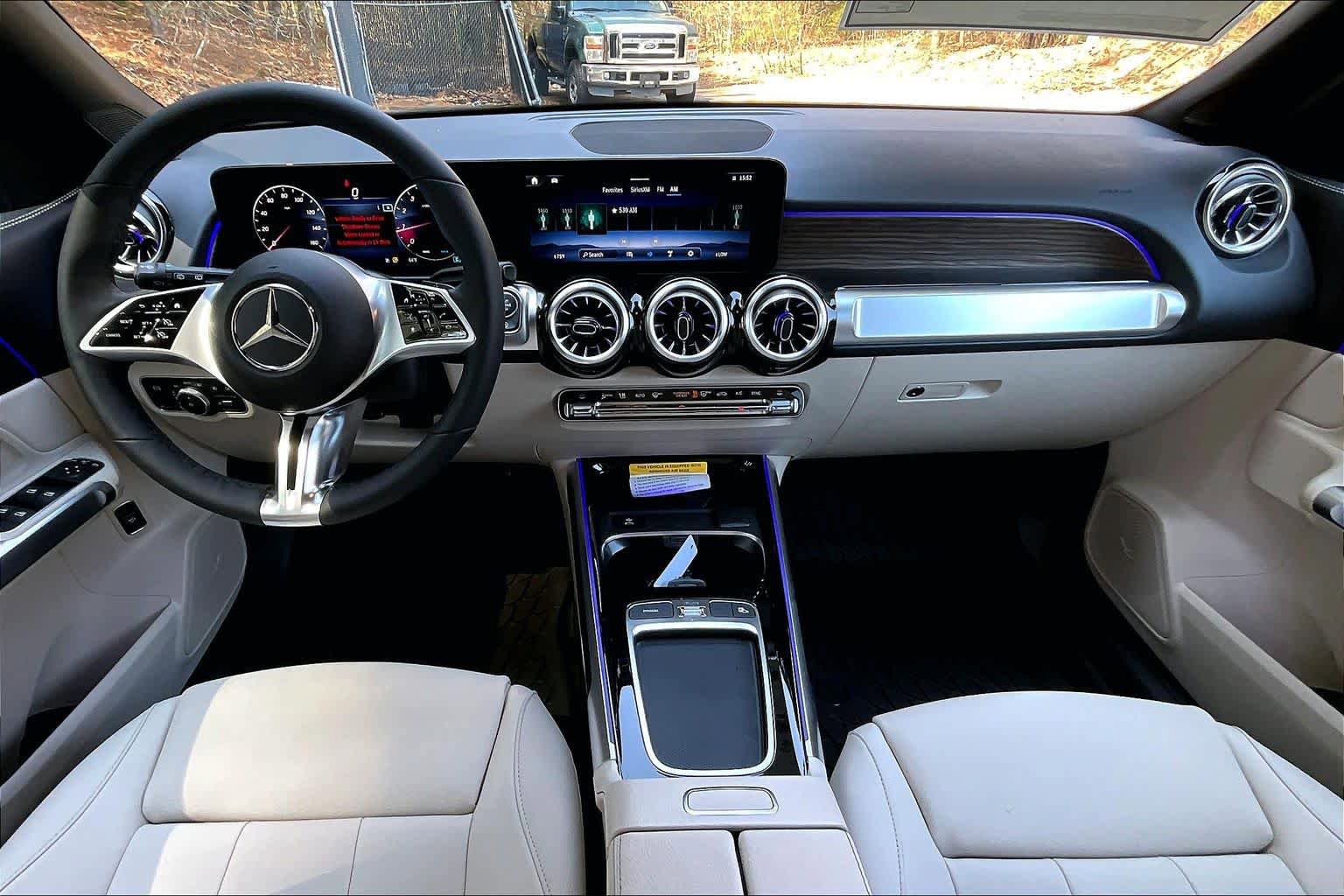 New 2026 Mercedes-Benz GLB 250 4MATIC image 8