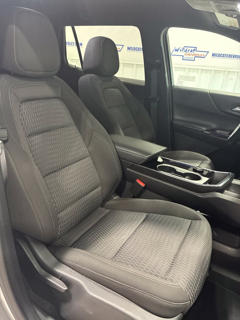 Used 2026 Chevrolet Equinox LT AWD/4WD image 36