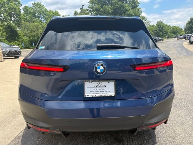 Used 2023 BMW iX xDrive50 w/ Premium Package AWD/4WD image 6