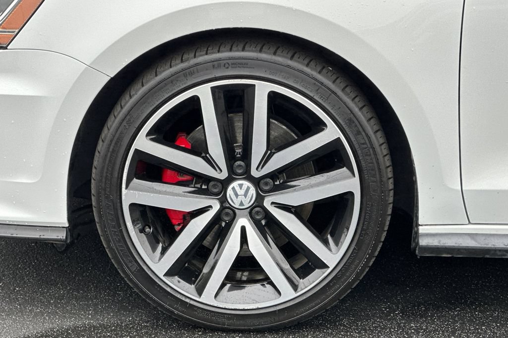 Used 2018 Volkswagen Jetta GLI FWD image 26