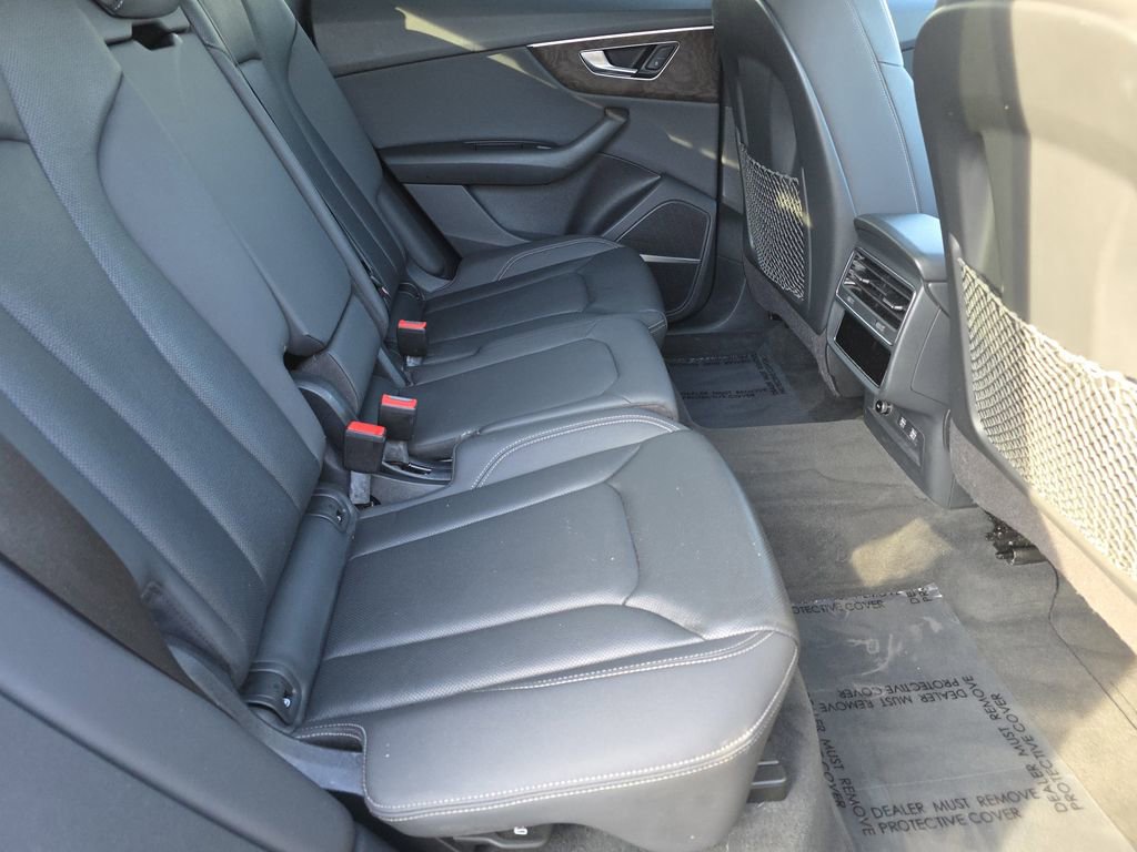 Used 2020 Audi Q8 Premium Plus w/ Premium Plus Package image 23