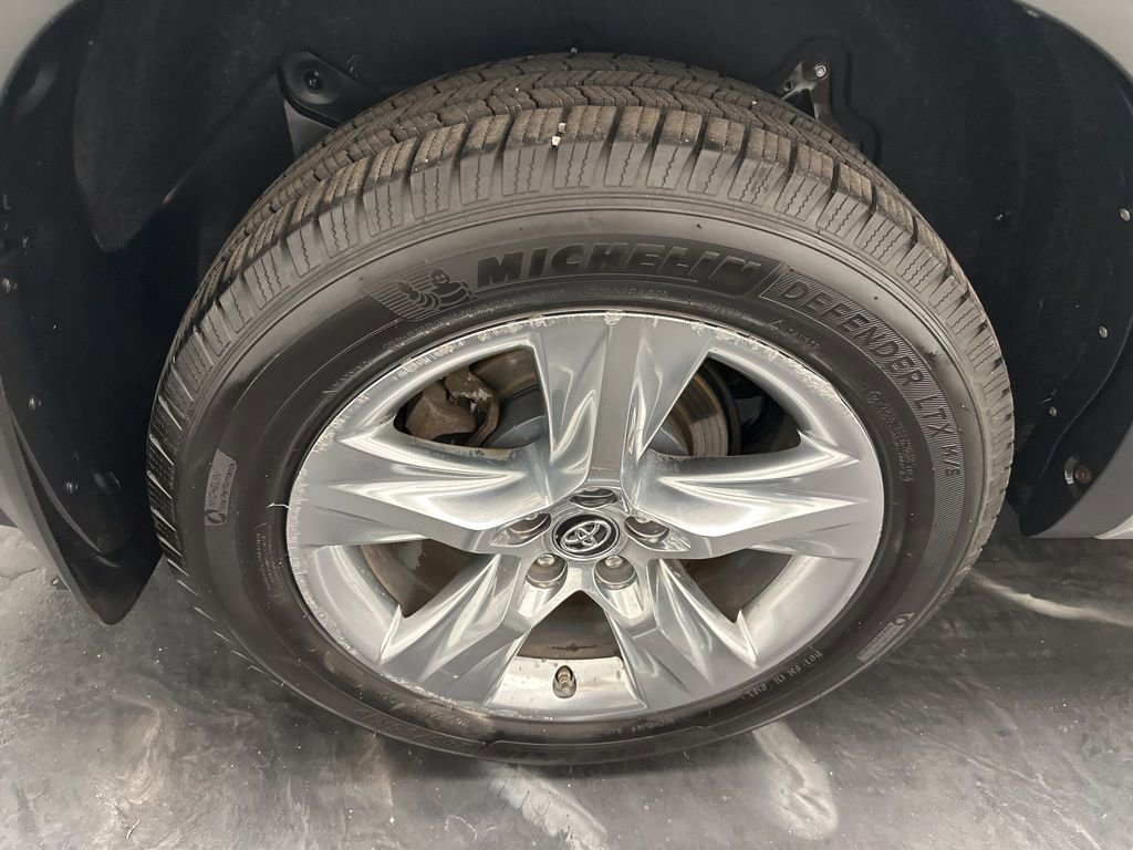 Used 2019 Toyota Highlander Limited image 38