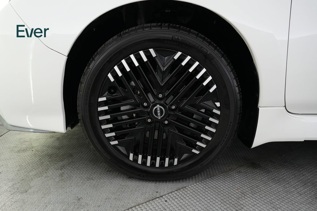 Used 2024 Nissan Leaf SV Plus FWD image 9