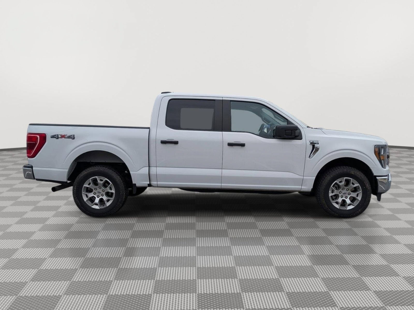 Used 2023 Ford F150 XLT AWD/4WD image 6