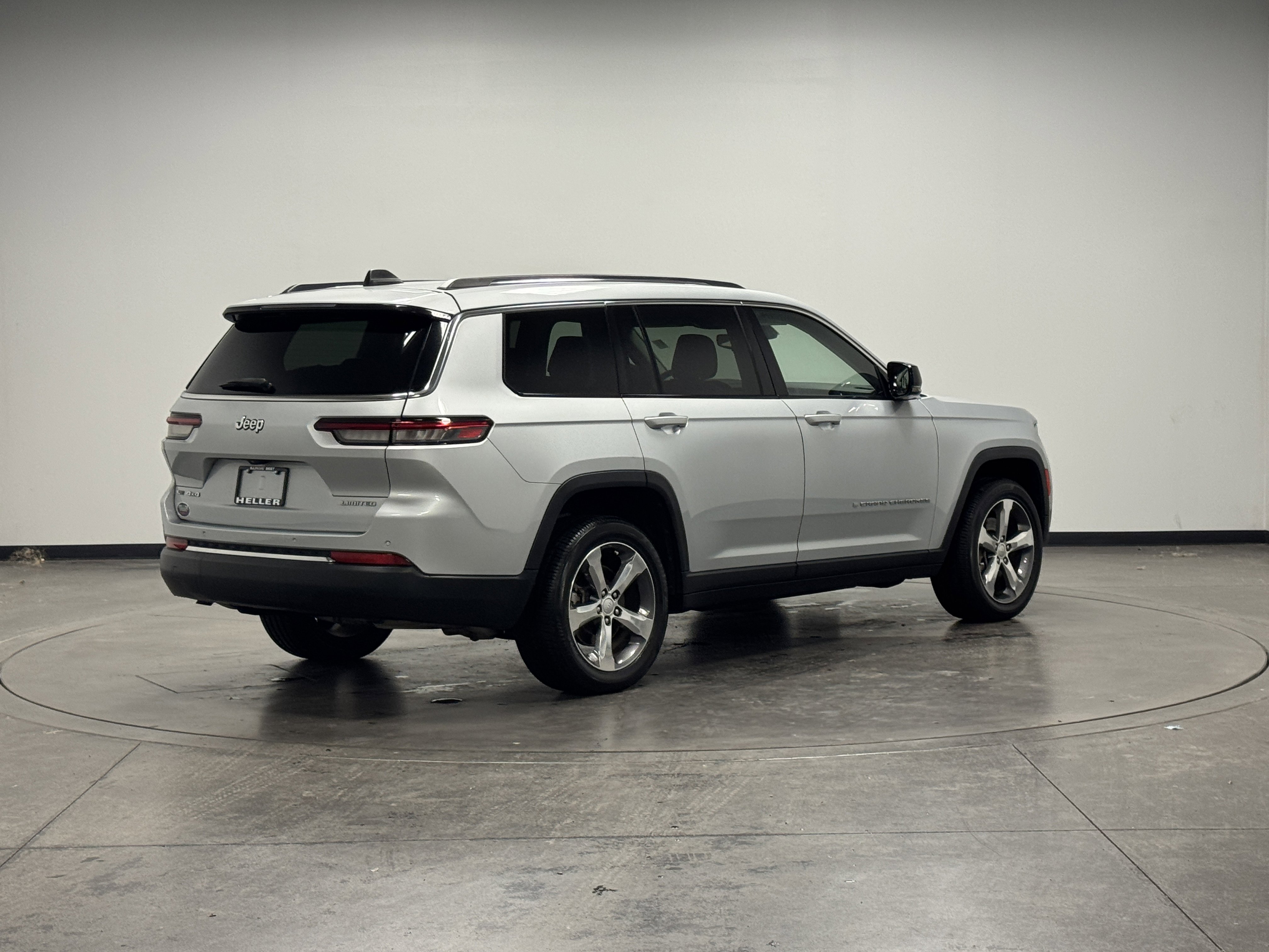 Used 2021 Jeep Grand Cherokee L Limited image 8