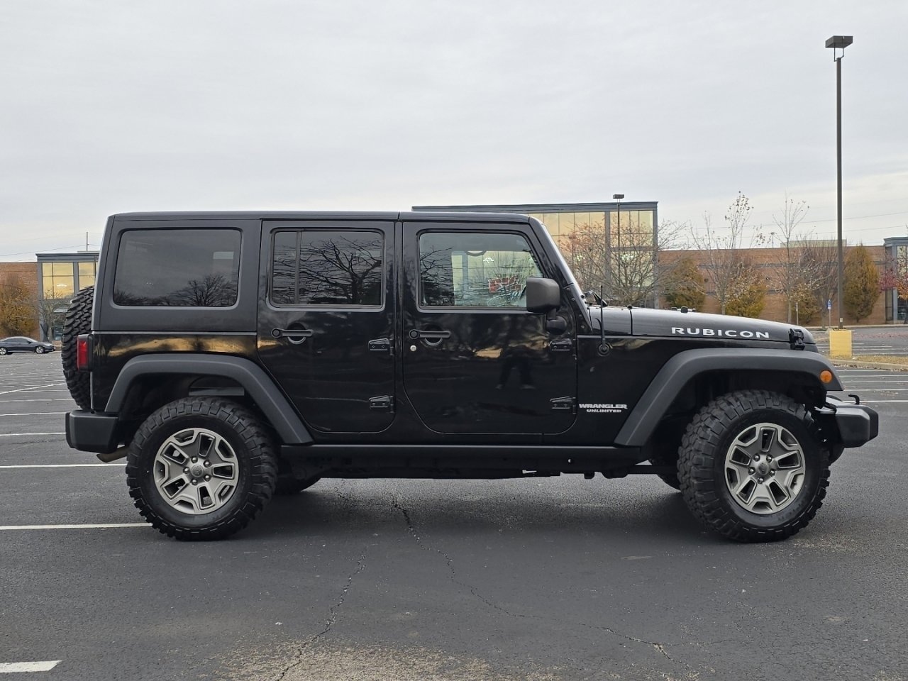 Used 2013 Jeep Wrangler Unlimited Rubicon w/ Connectivity Group image 14