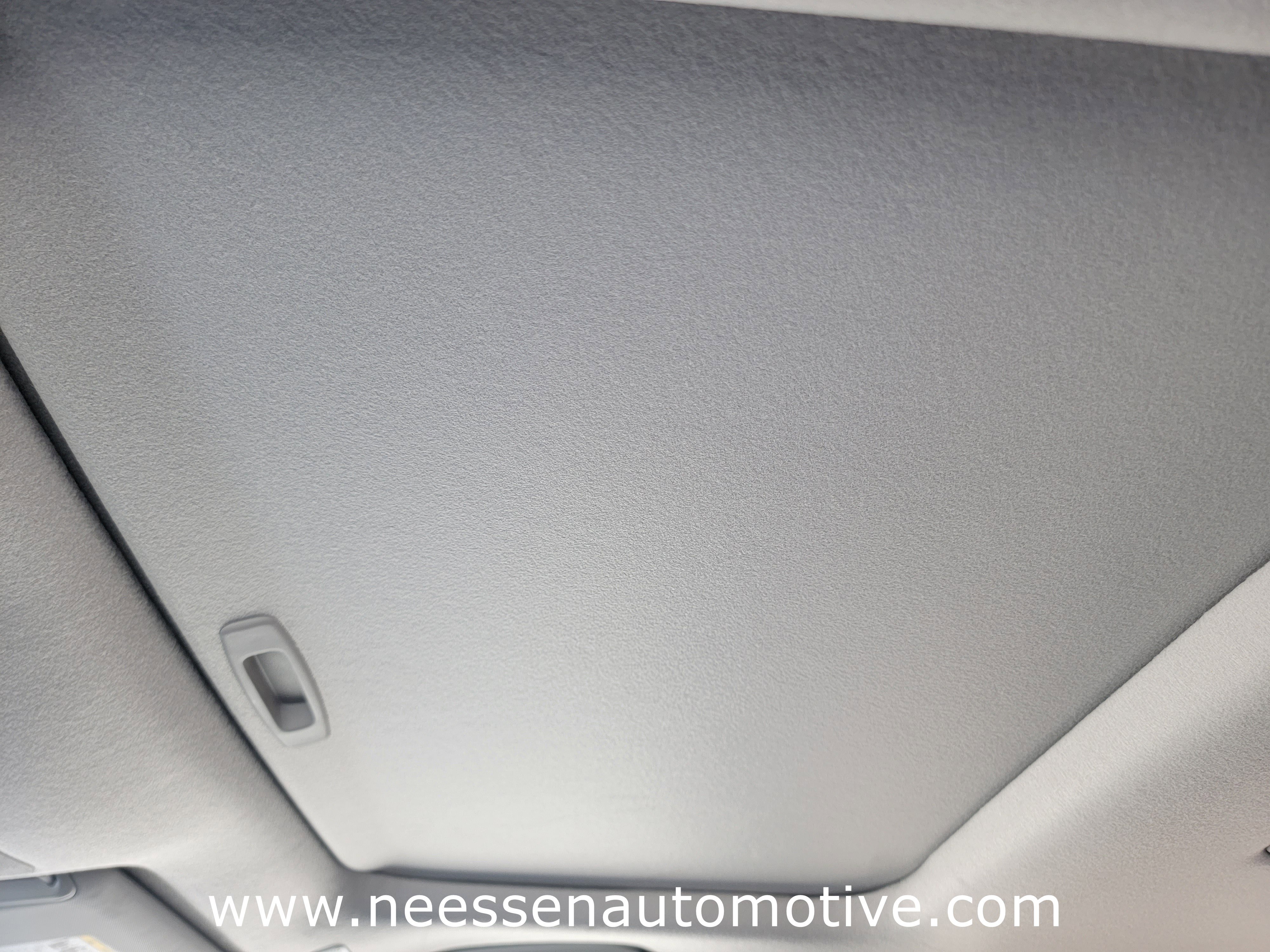 Used 2024 Toyota Corolla Cross XLE w/ Convenience Package image 27