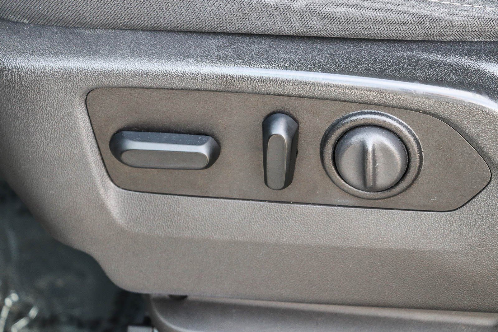 Used 2021 Chevrolet Silverado 1500 LT Trail Boss w/ Bed Protection Package image 21