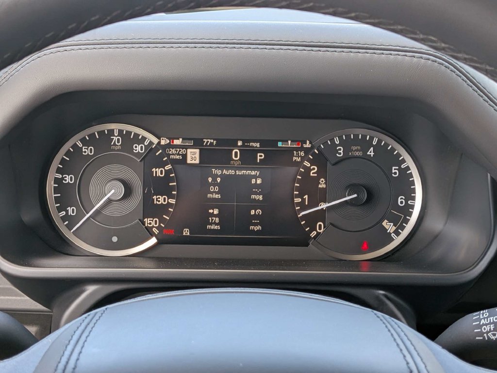Used 2023 Land Rover Defender 110 X-Dynamic SE AWD/4WD image 31