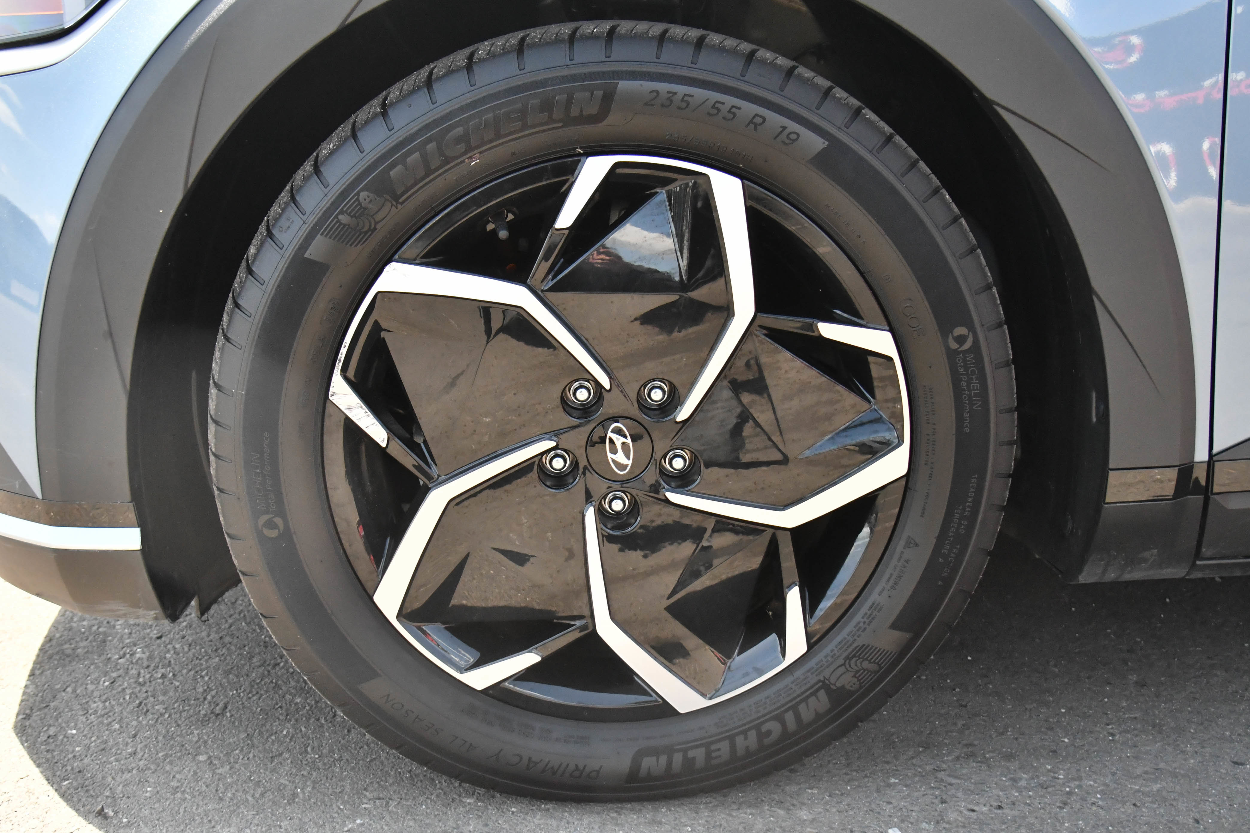 Used 2024 Hyundai Ioniq 5 SEL RWD image 12