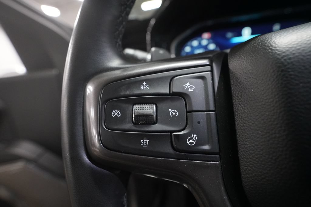 Used 2024 Chevrolet Silverado 1500 High Country w/ Technology Package AWD/4WD image 17