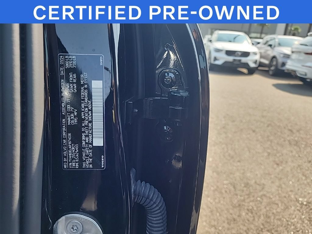 Certified 2024 Volvo XC60 T8 Ultimate w/ Protection Package Premier AWD/4WD image 30