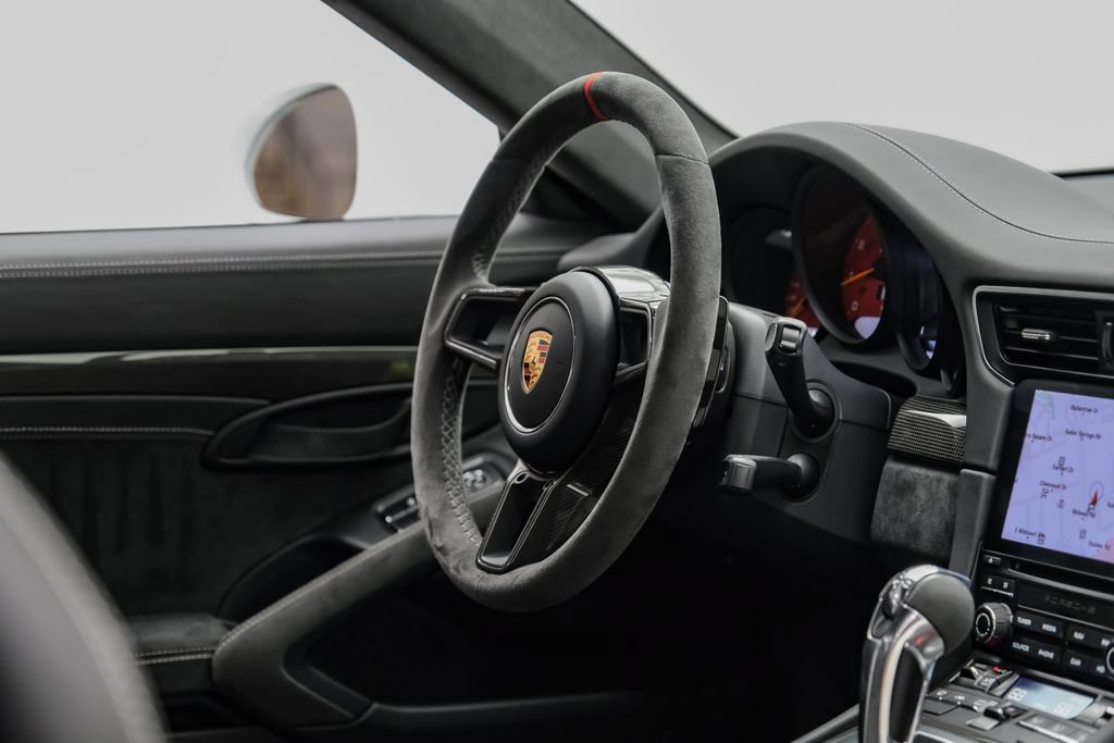 Used 2018 Porsche 911 GT2 RS RWD image 13