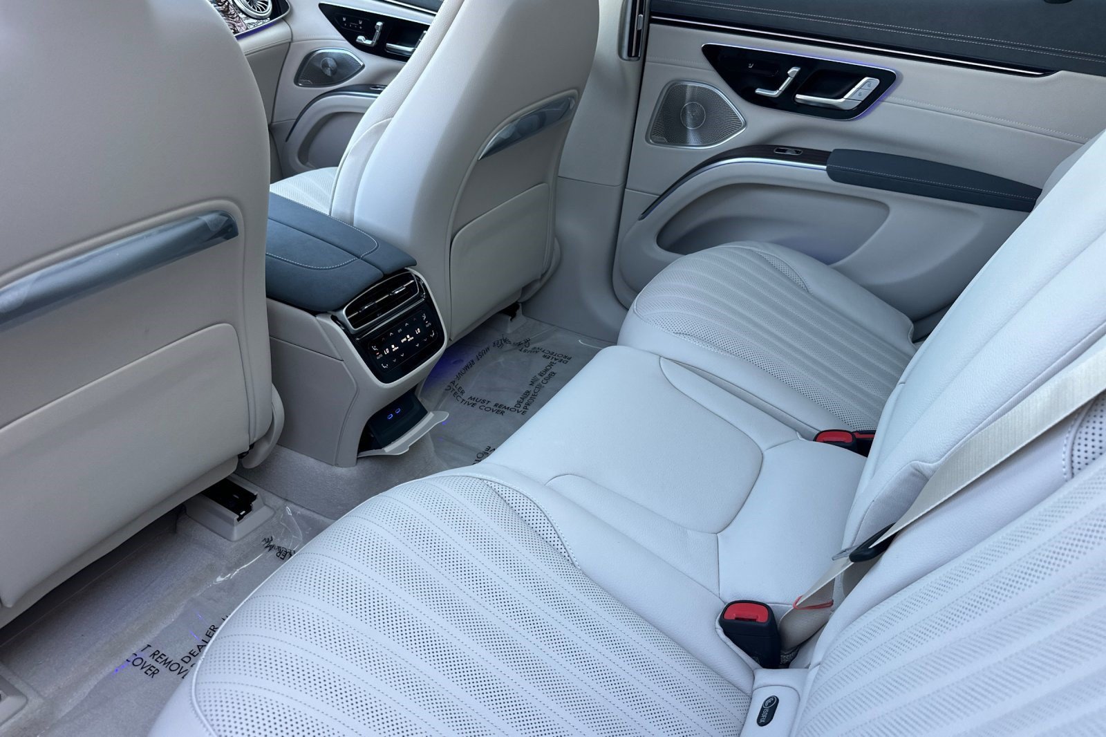 New 2026 Mercedes-Benz EQS 400 4MATIC SUV image 27