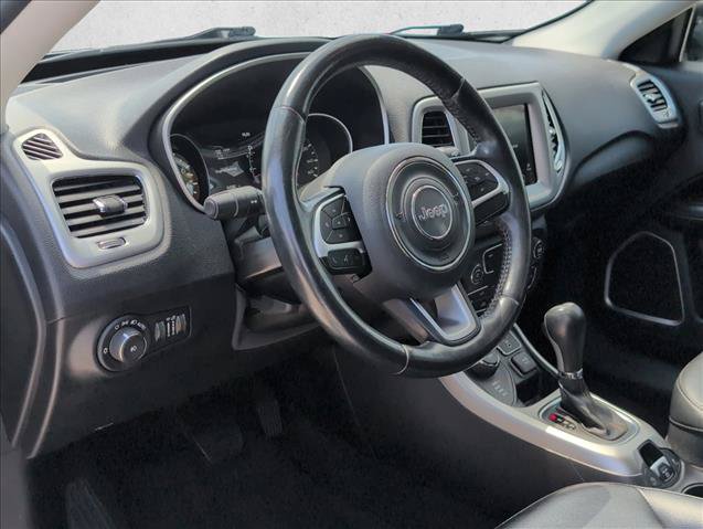 Used 2020 Jeep Compass Latitude w/ Popular Equipment Group AWD/4WD image 11
