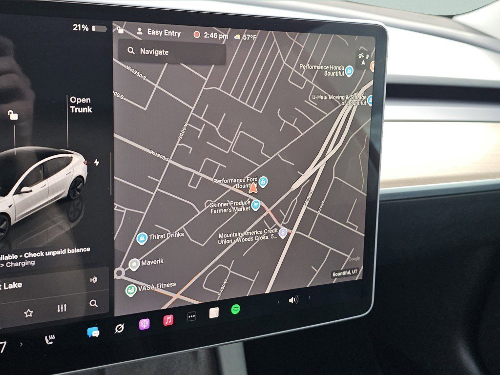 Used 2023 Tesla Model 3 Standard Range image 9