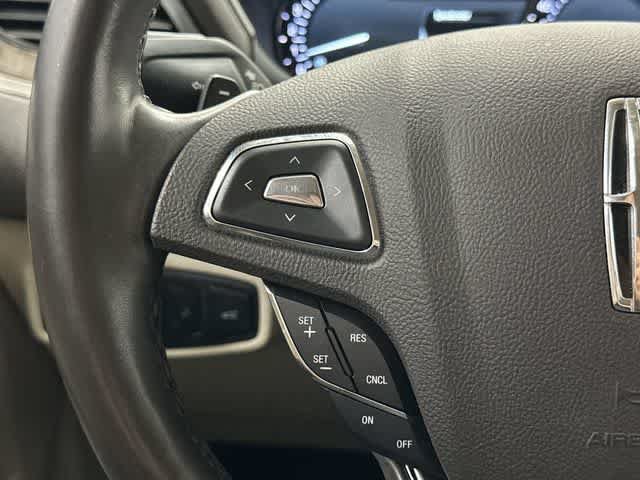 Used 2019 Lincoln MKC Reserve w/ MKC Climate Package FWD image 17